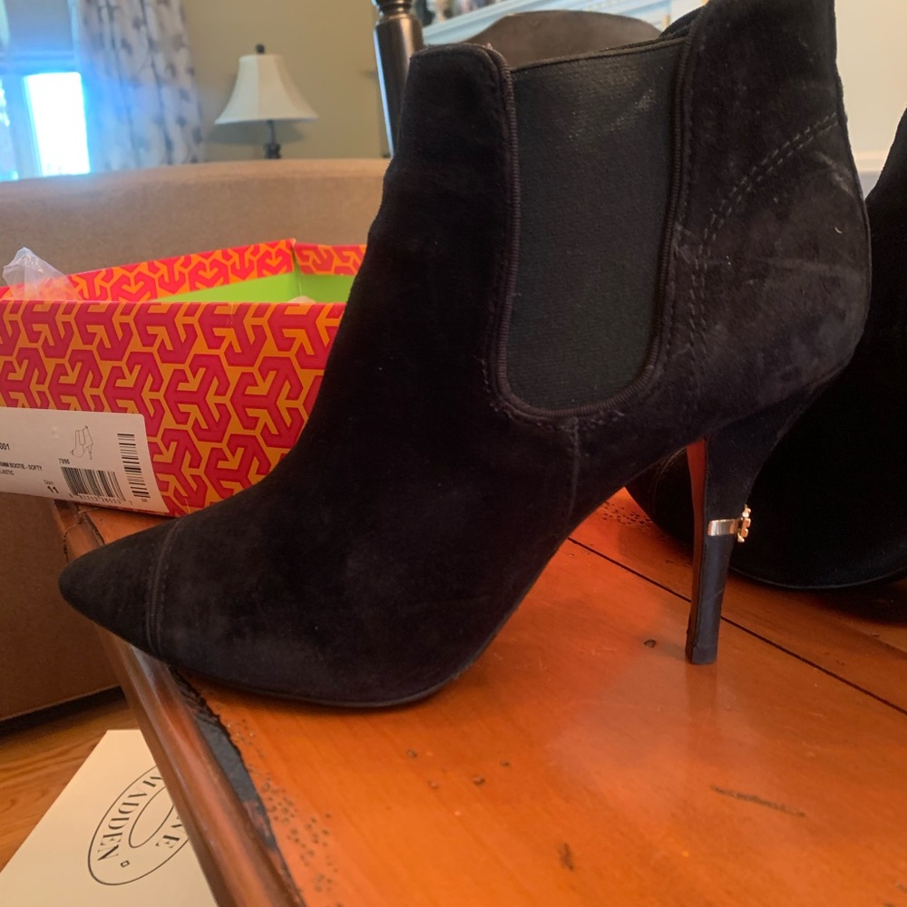 Booties - Picture 4 of 6